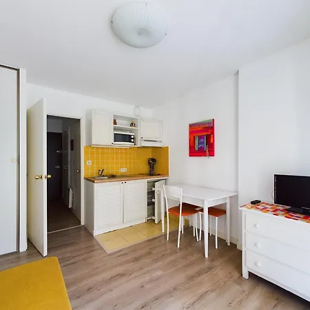 A 200 M De La 4 Couchages, Séparée Avec Grande Terrasse Vu Dégagée Sur Les Pins Appartement La Baule-Escoublac